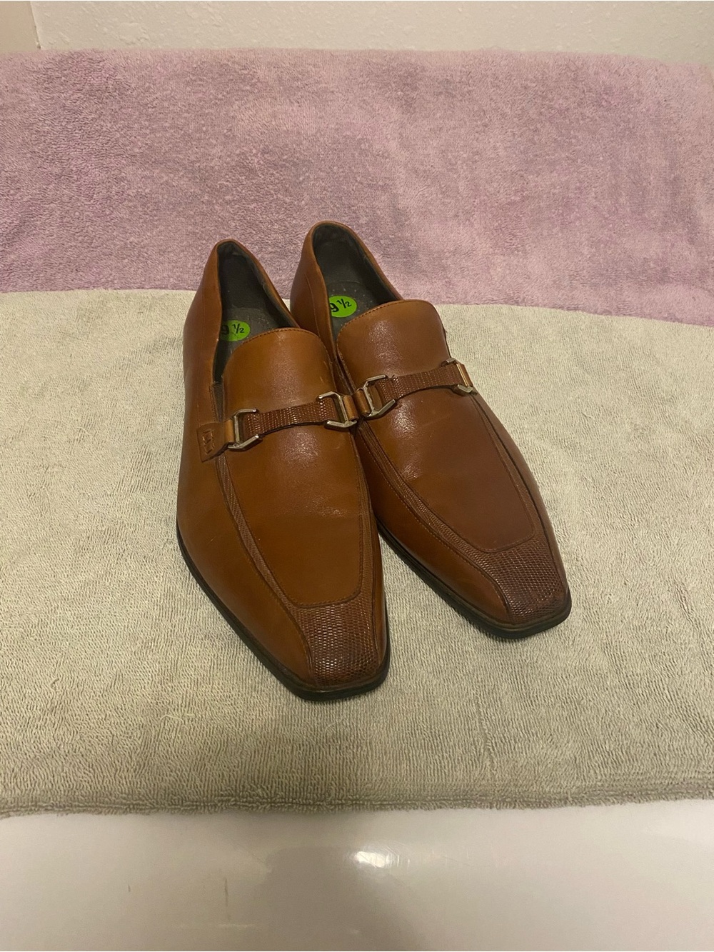 Stacy Adams Brown Leather Bit-Trim Oxfords